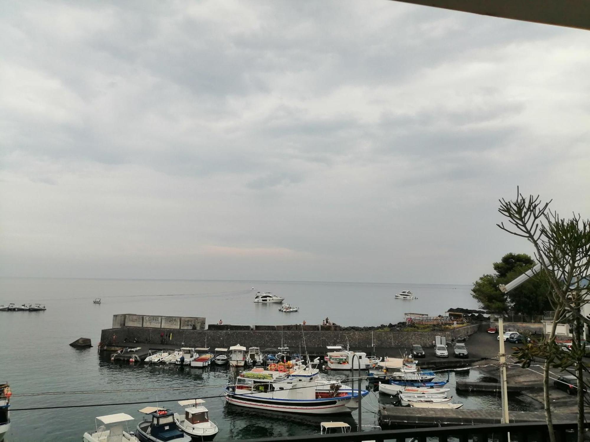 Acirealevacanze - Romantica Camera Sul Mare Экстерьер фото
